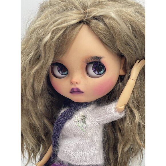 Custom OOAK Blythe TBL Factory Doll by Arkhippo 2022 - Picture 15 of 16